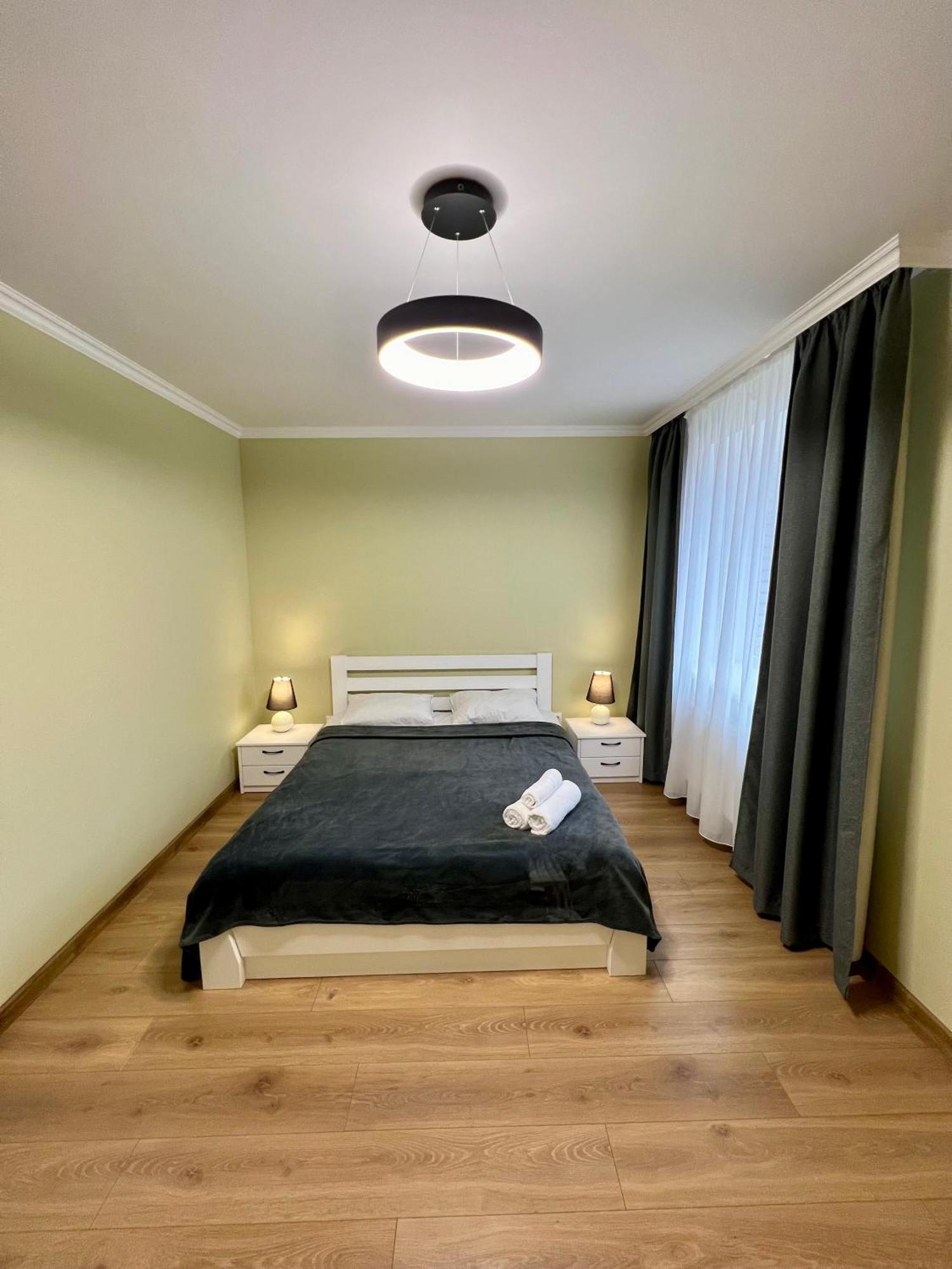 Затишна Квартира Біля Парку Центр Міста Ternopil Luaran gambar